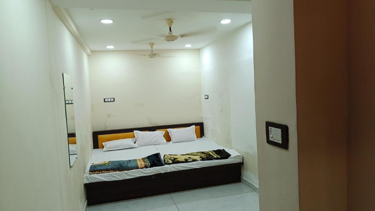 Hotel Shipra Inn 우자인 외부 사진