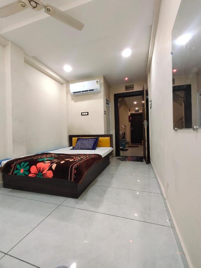 Hotel Shipra Inn 우자인 외부 사진