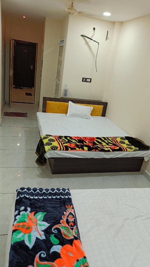Hotel Shipra Inn 우자인 외부 사진