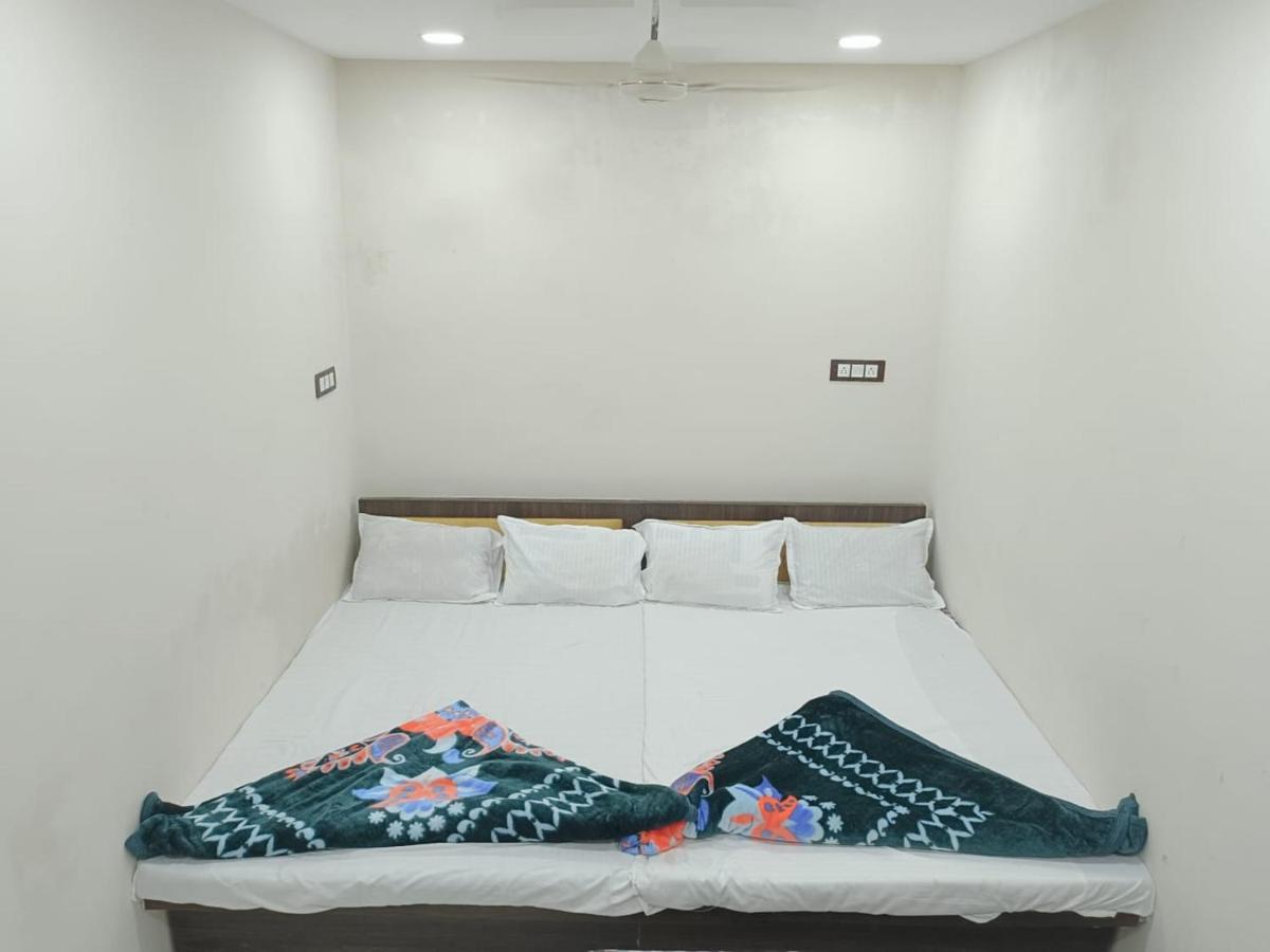 Hotel Shipra Inn 우자인 외부 사진