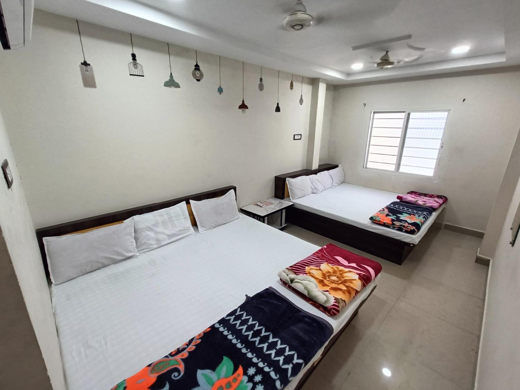 Hotel Shipra Inn 우자인 외부 사진