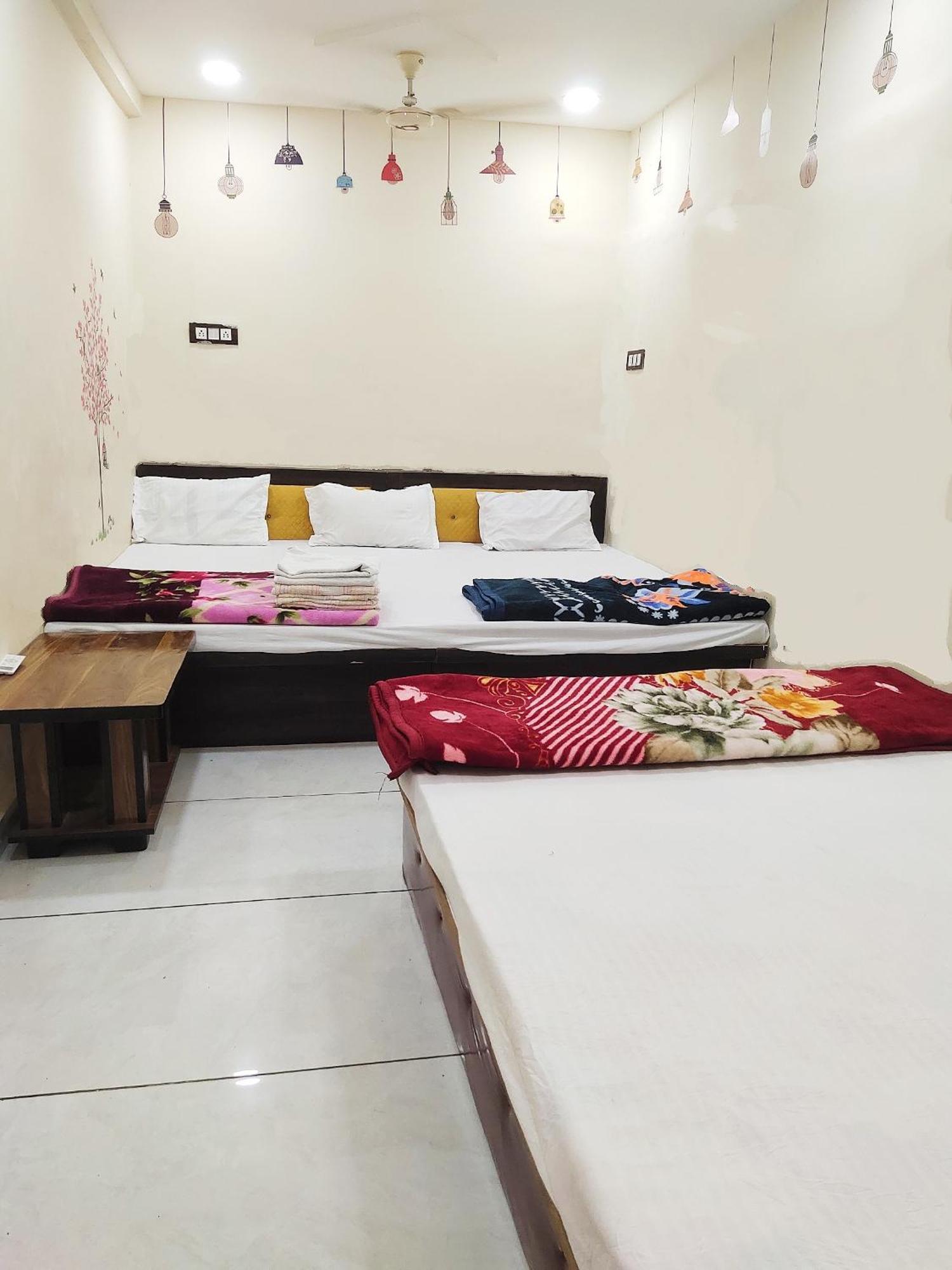 Hotel Shipra Inn 우자인 외부 사진